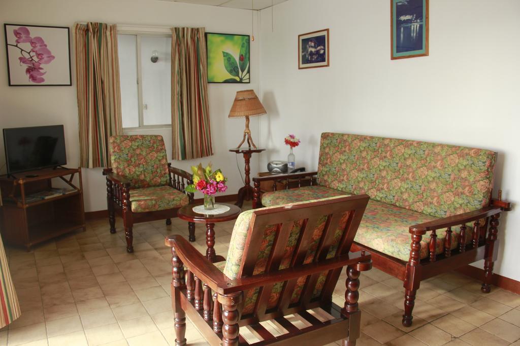 Gem Holiday Beach Resort St. George's Dış mekan fotoğraf